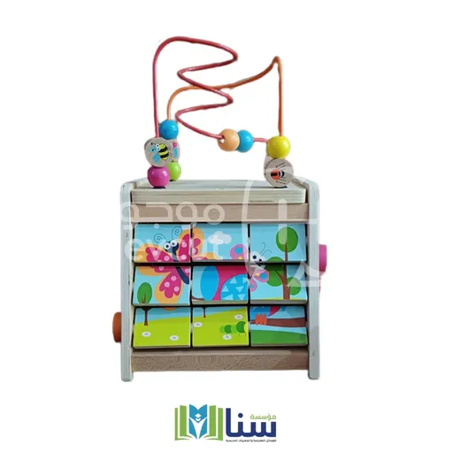 صندوق الأشكال والألعاب والحاسب الخشبي